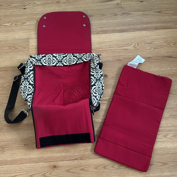 Petunia Pickle Bottom Boxy Backpack Diaper Bag in Frolicking in Fez Messenger - Picture 10 of 16